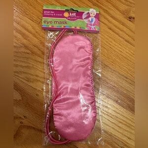 Just Because Daily Essentials Eye Mask